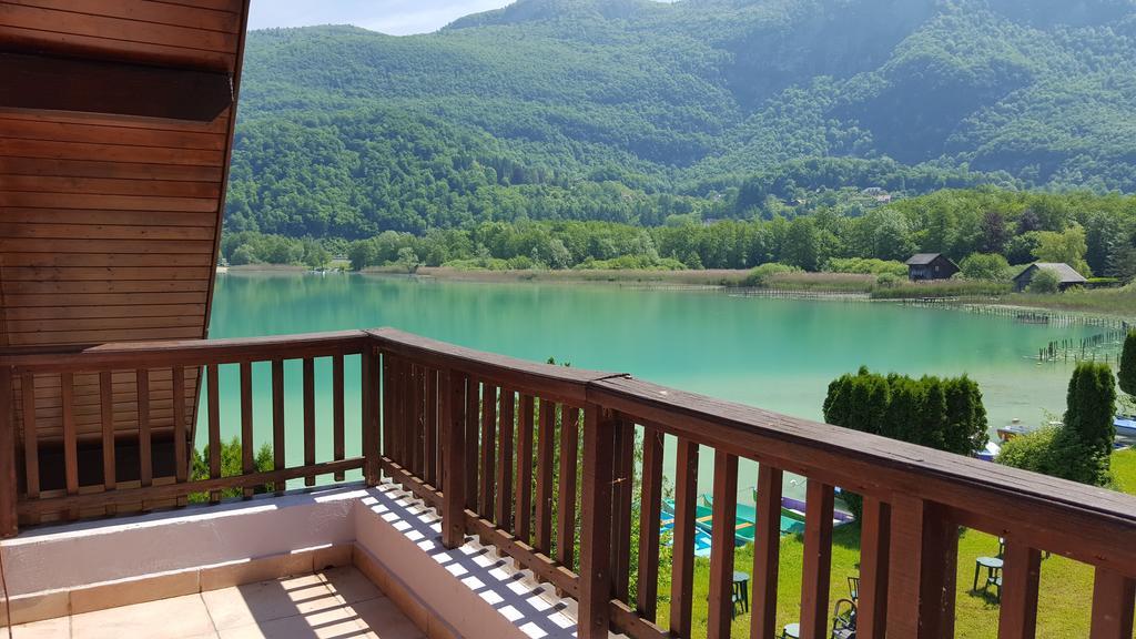 Отель Les Sirenes Lepin-le-Lac Экстерьер фото